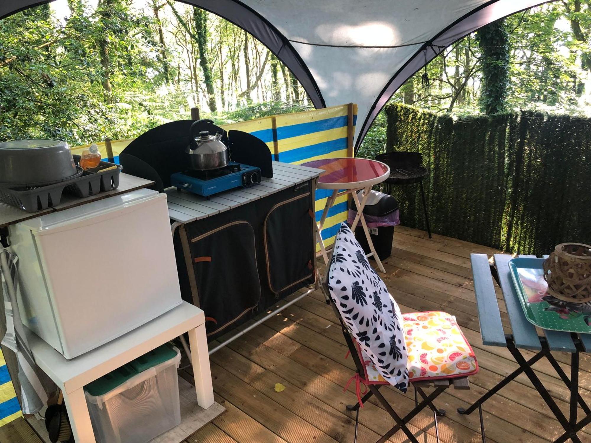Camping Au Lac Du Drennec Glamping Tent Commana Esterno foto